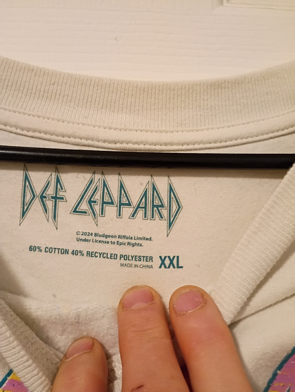 Def Leppard 'Animal' Graphic Crewneck Sweater - Cream - Picture 3 of 3